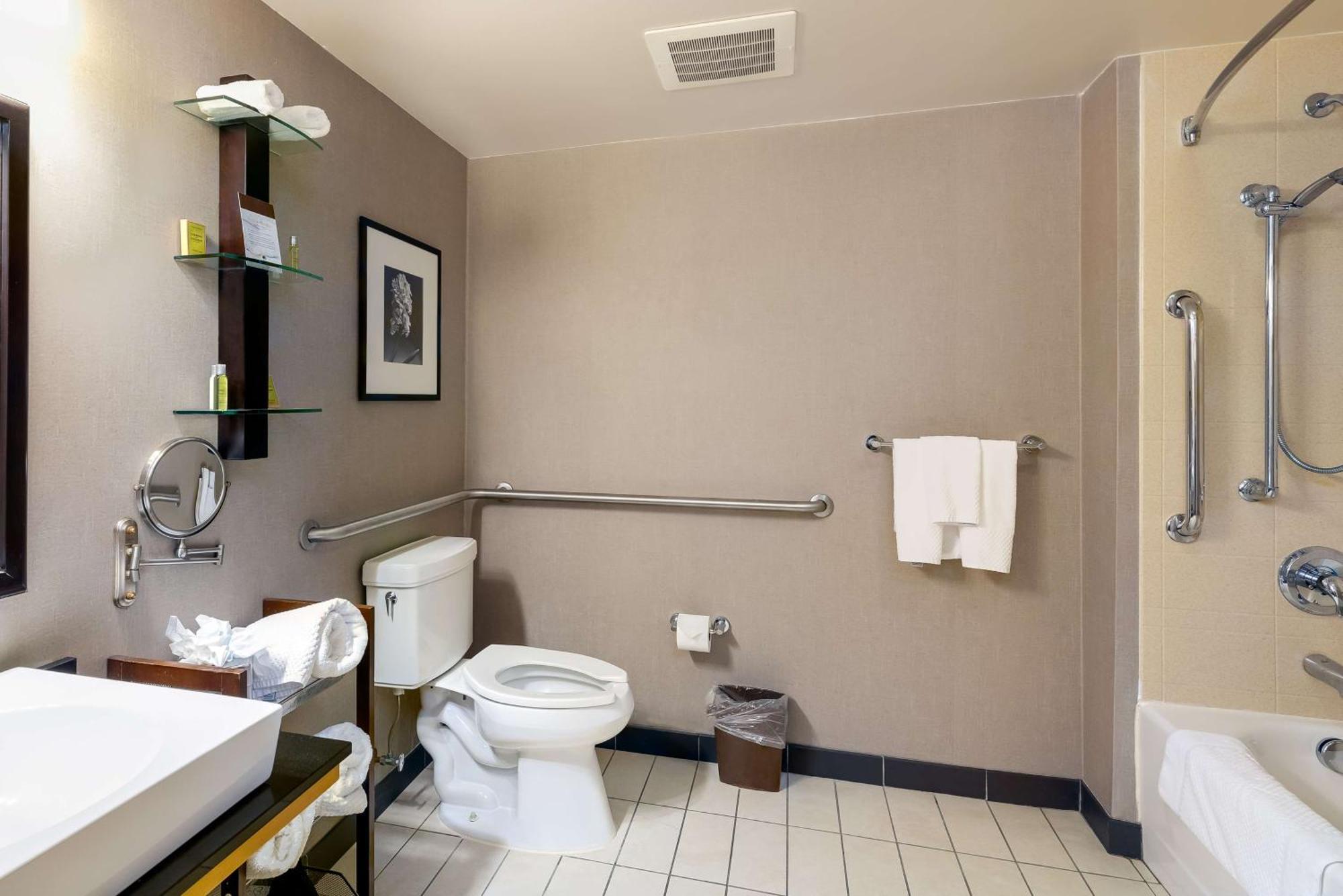 Doubletree By Hilton Hotel Savannah Airport Eksteriør bilde