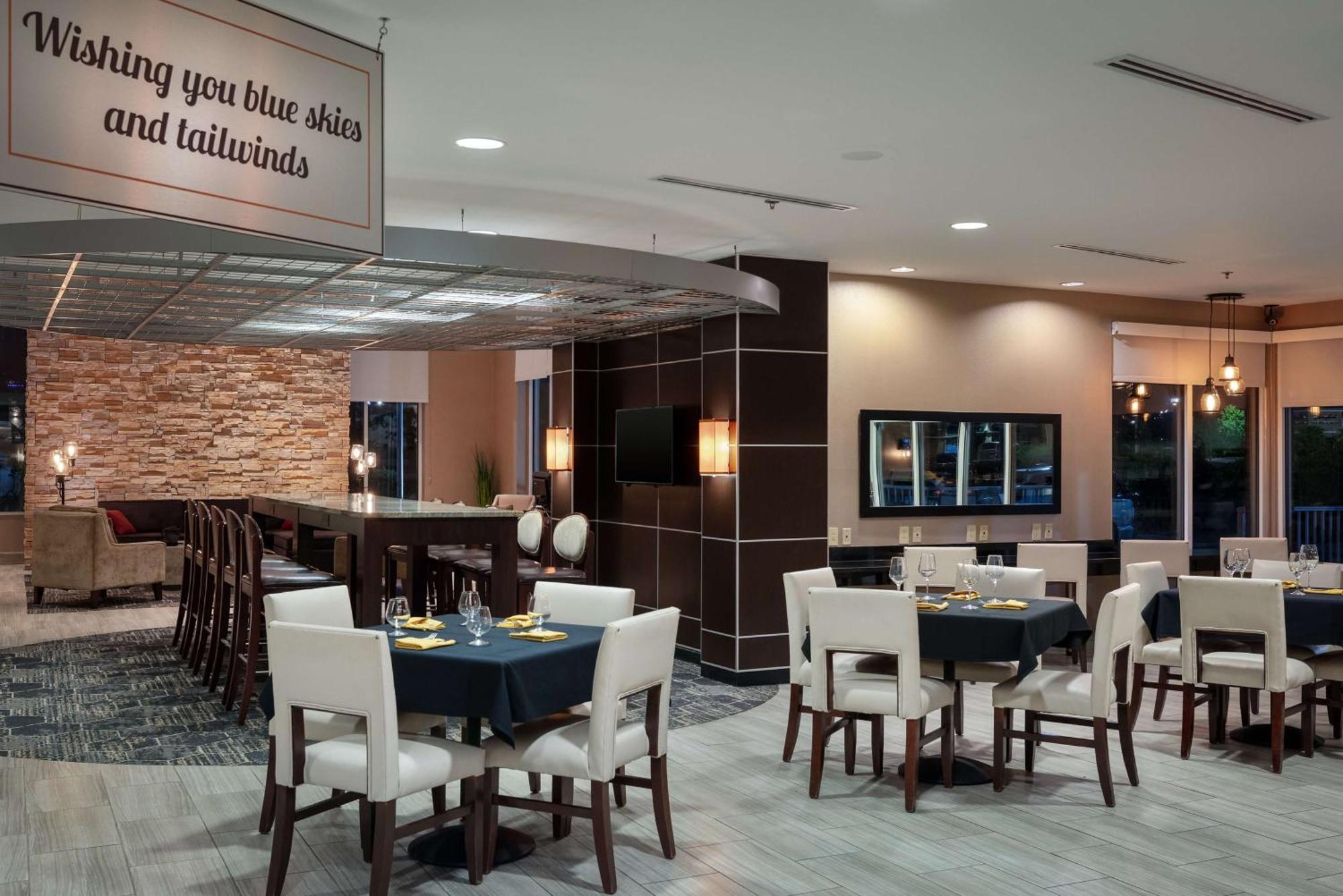 Doubletree By Hilton Hotel Savannah Airport Eksteriør bilde